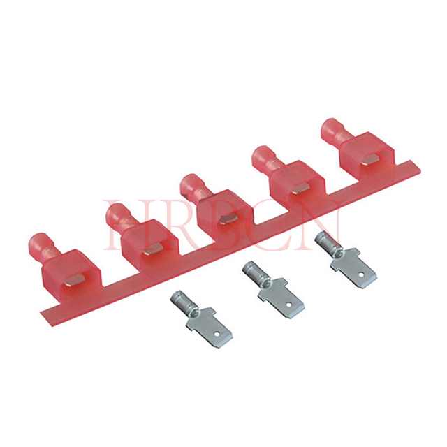 W pełni izolowany męski terminal rozłączny 4,8 mm (AWG 22-18)