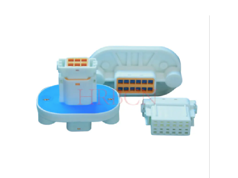 Wodoodporne złącze IP67 do montażu panelowego o rozstawie 3,0 mm do urządzeń przemysłowych