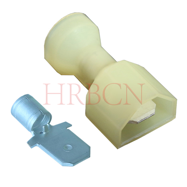 Izolowana końcówka męska HRB 6,35 mm AWG12-10 | Seria M6351